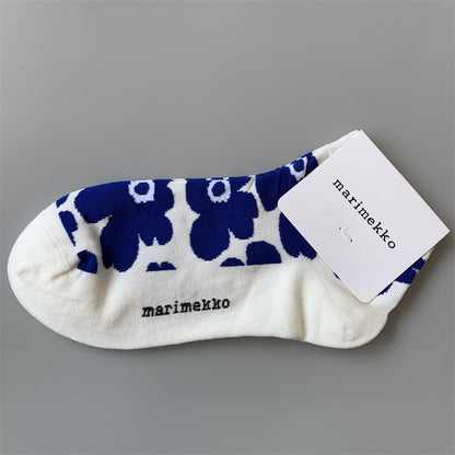 Fina sockar med olika färger
