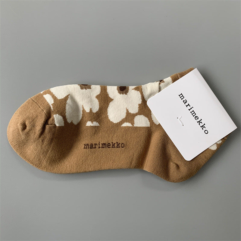 Fina sockar med olika färger