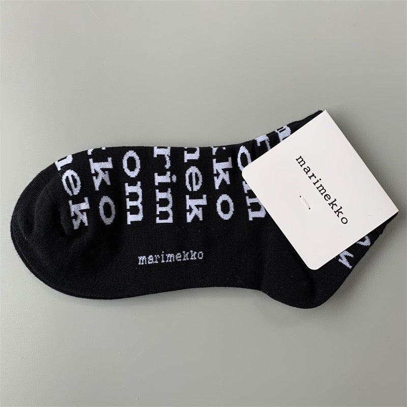 Fina sockar med olika färger